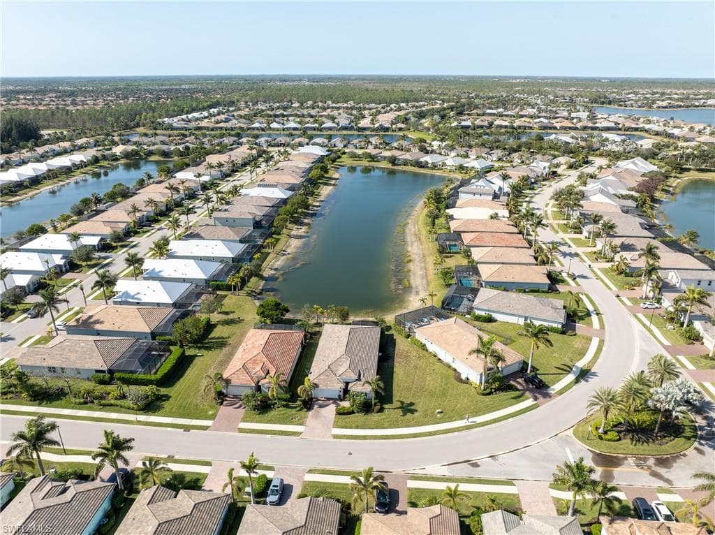 14601 Tropical Dr, Naples, FL 34114-27