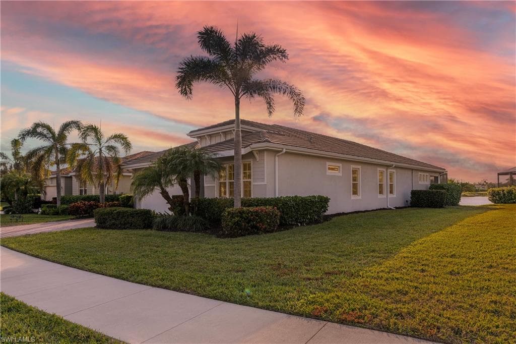 14601 Tropical Dr, Naples, FL 34114-28