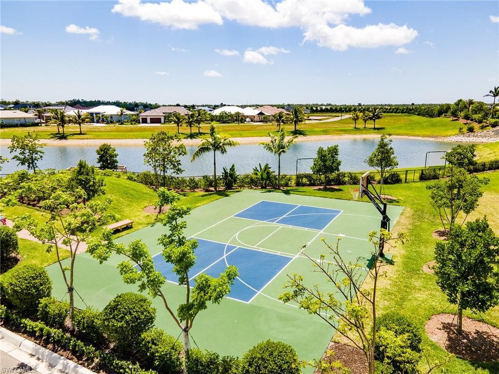 14601 Tropical Dr, Naples, FL 34114-39