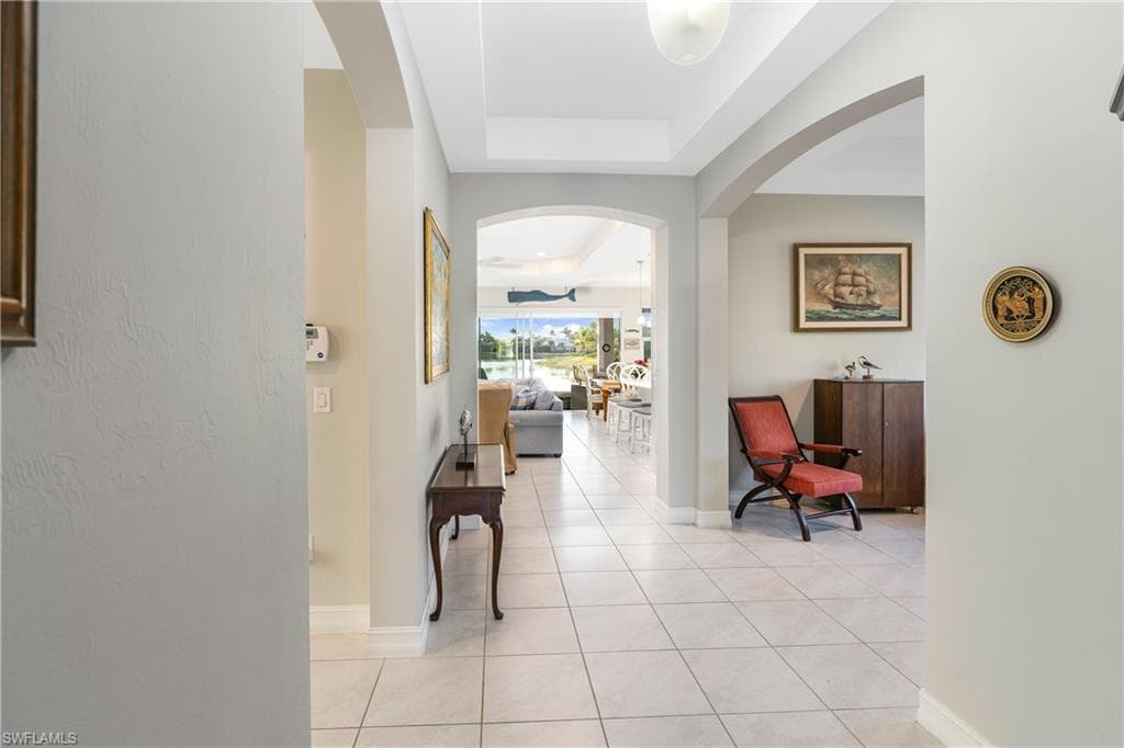 14601 Tropical Dr, Naples, FL 34114-4