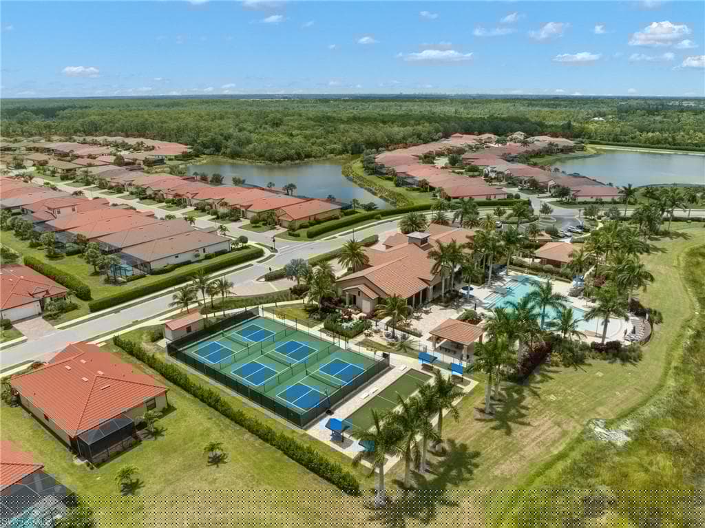 1570 Parnell Ct, Naples, FL 34113-30