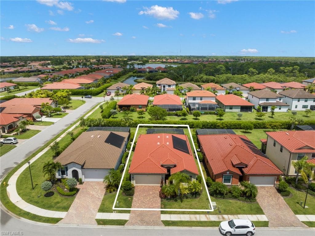 1570 Parnell Ct, Naples, FL 34113-32