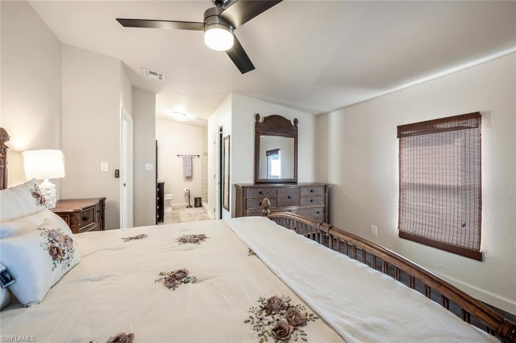 89 Pacific Way 89, Naples, FL 34104-12