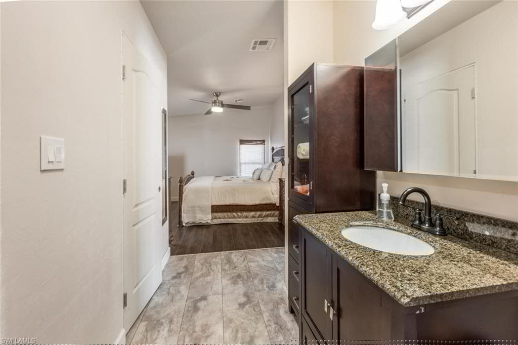 89 Pacific Way 89, Naples, FL 34104-14