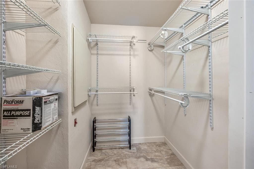 89 Pacific Way 89, Naples, FL 34104-17