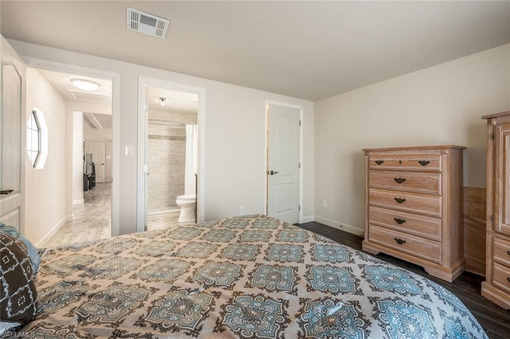 89 Pacific Way 89, Naples, FL 34104-18