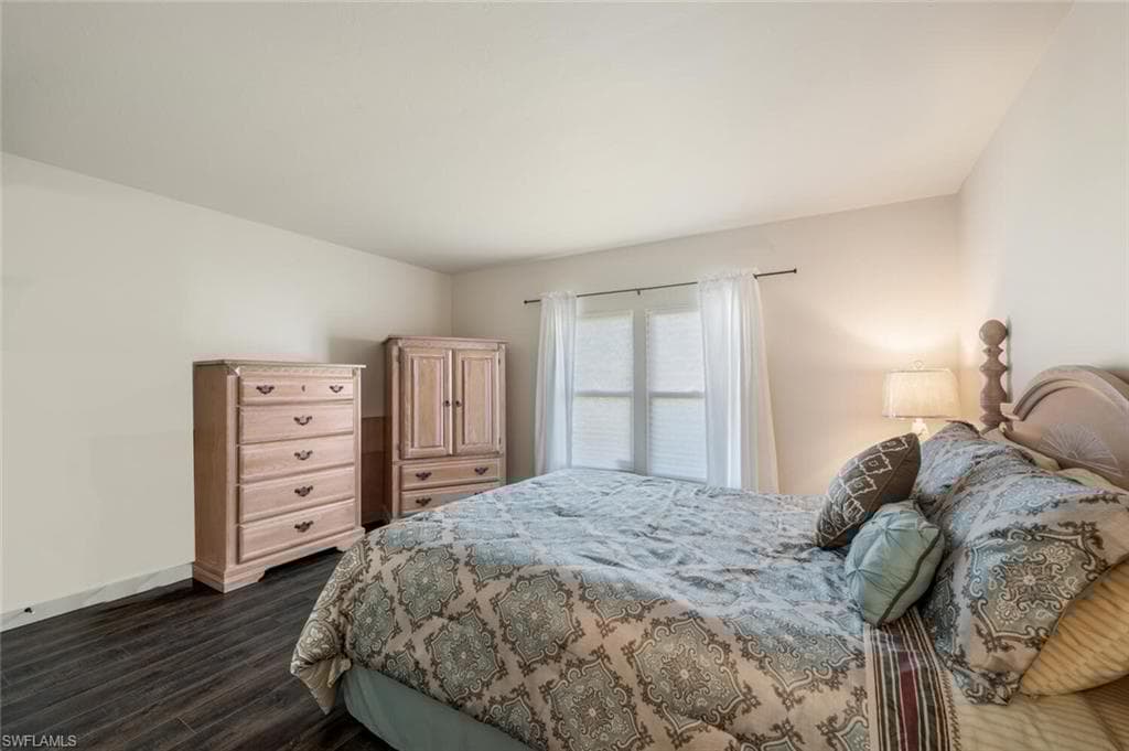89 Pacific Way 89, Naples, FL 34104-19