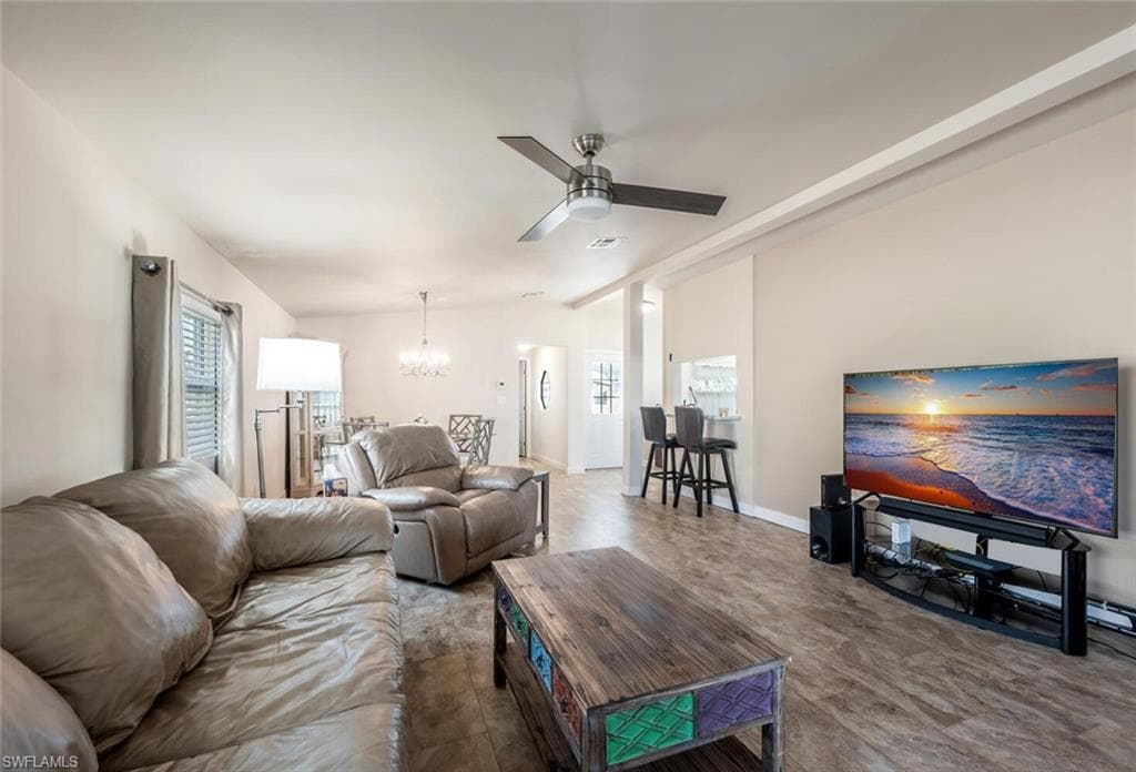 89 Pacific Way 89, Naples, FL 34104-5