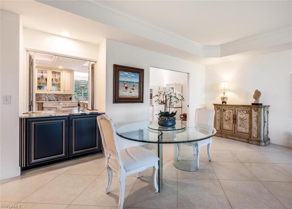 8420 Abbington Cir B25, Naples, FL 34108-9