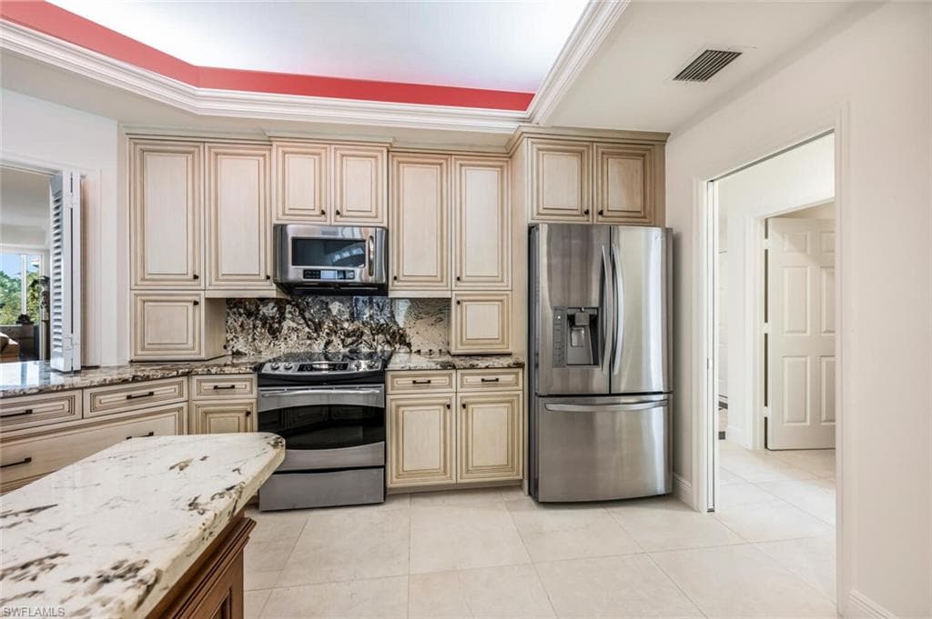 8420 Abbington Cir B25, Naples, FL 34108-12