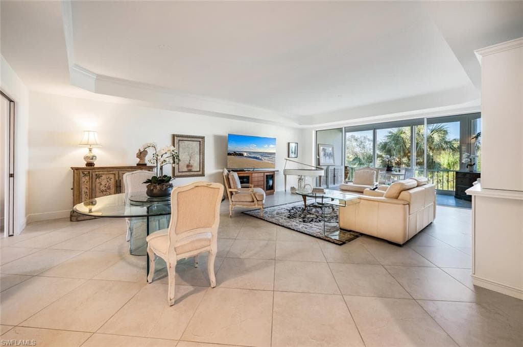 8420 Abbington Cir B25, Naples, FL 34108-4