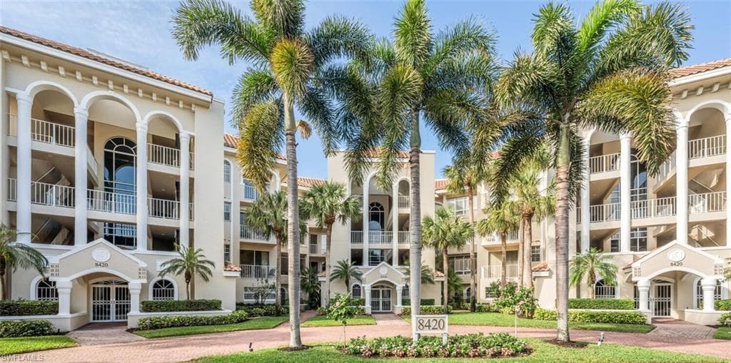 8420 Abbington Cir B25, Naples, FL 34108-4