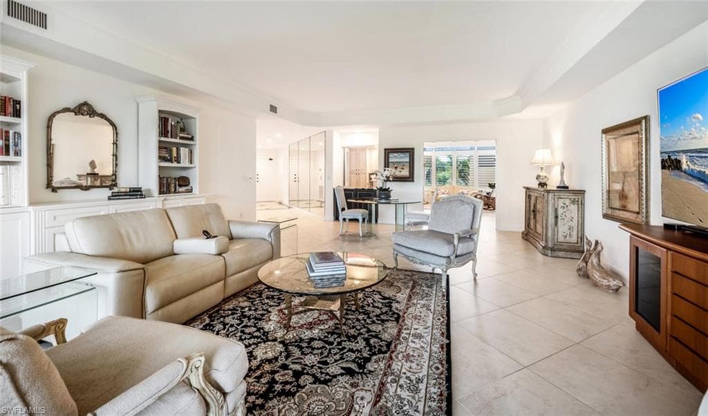 8420 Abbington Cir B25, Naples, FL 34108-7