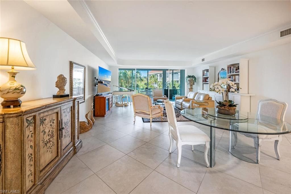 8420 Abbington Cir B25, Naples, FL 34108-8