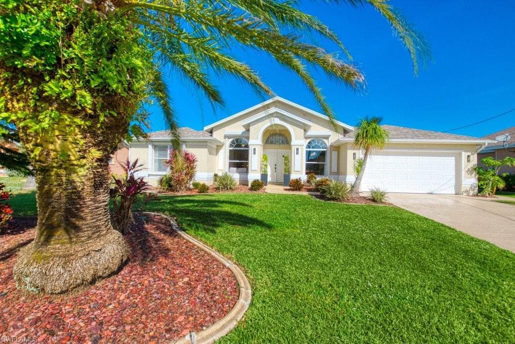 1807 48th Ln, Cape Coral, FL 33914-1