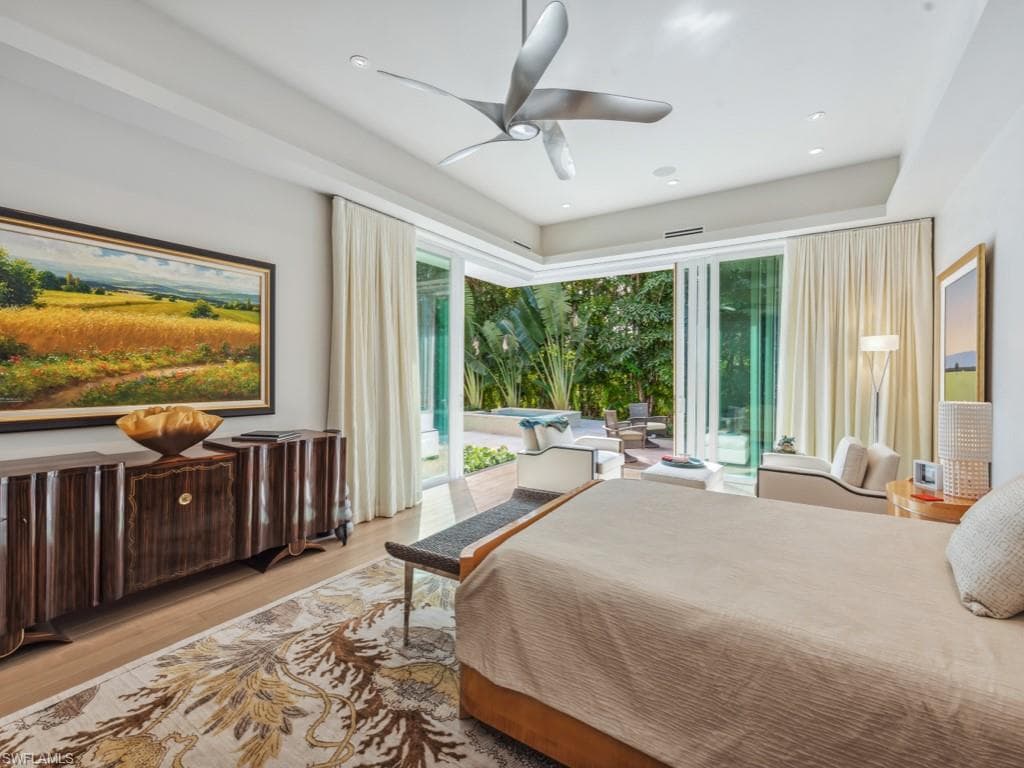 440 Spinnaker Dr, Naples, FL 34102-20