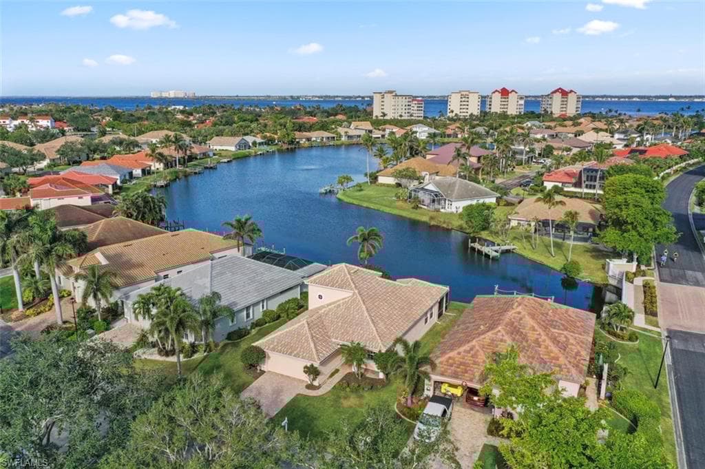 14370 Laguna Dr, Fort Myers, FL 33908-32