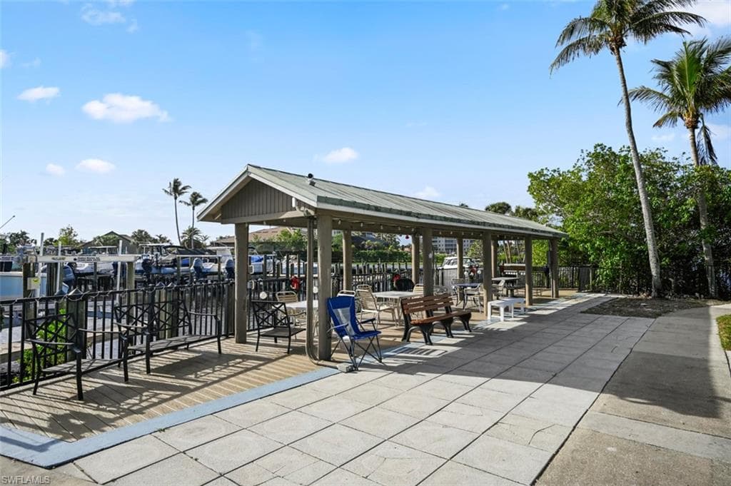 14370 Laguna Dr, Fort Myers, FL 33908-40