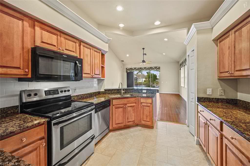 14370 Laguna Dr, Fort Myers, FL 33908-8
