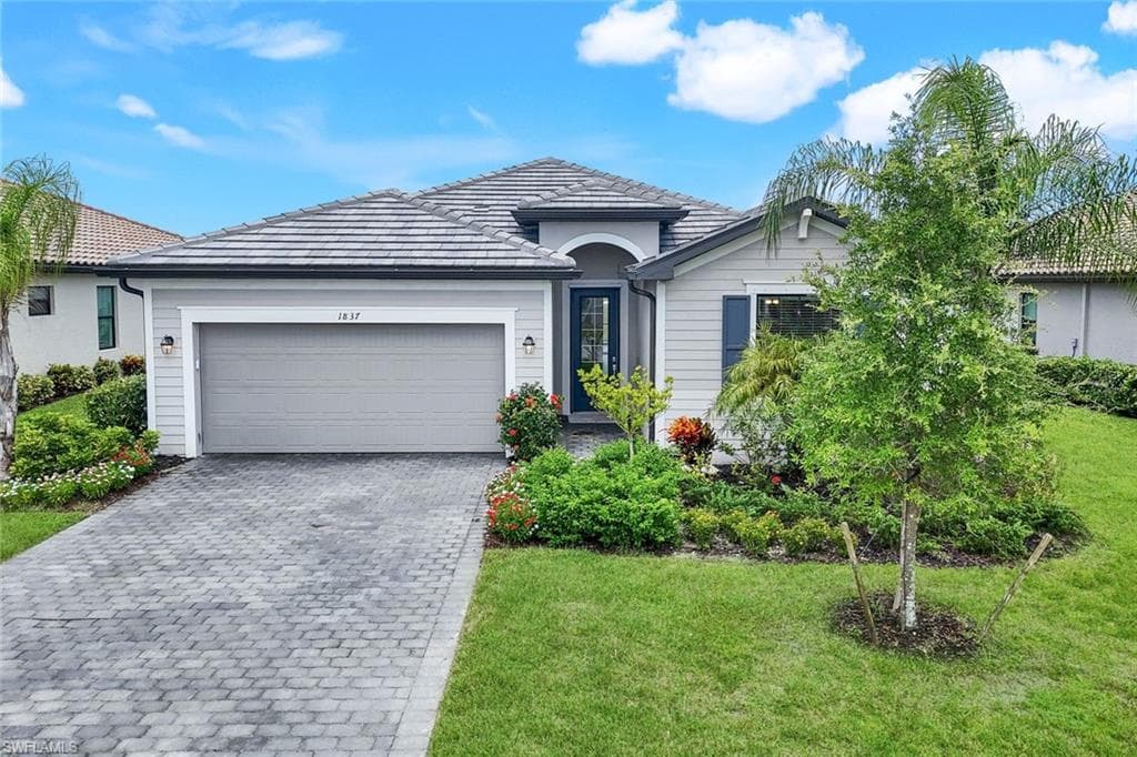 1837 Lema Ct, Naples, FL 34120-26