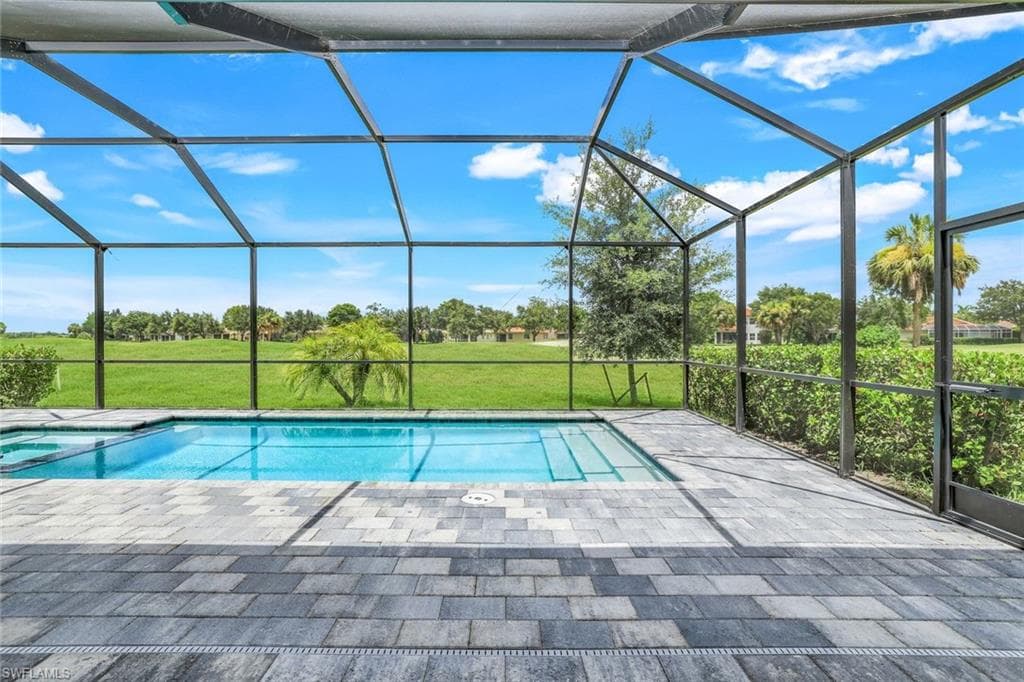 1837 Lema Ct, Naples, FL 34120-31