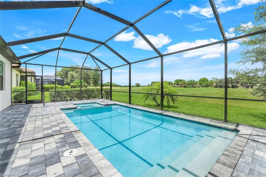 1837 Lema Ct, Naples, FL 34120-33