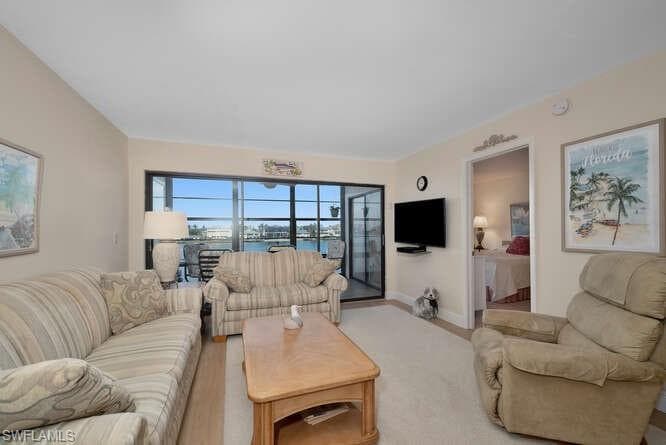 271 Southbay Dr 132, Naples, FL 34108-5