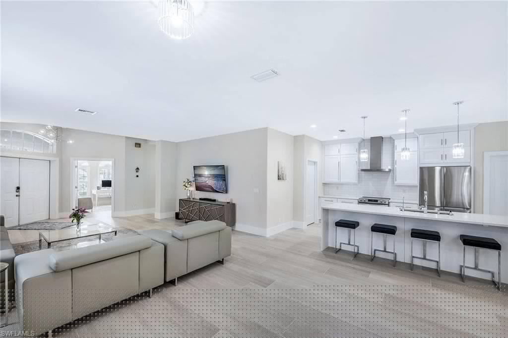 8260 Laurel Lakes Blvd, Naples, FL 34119-11