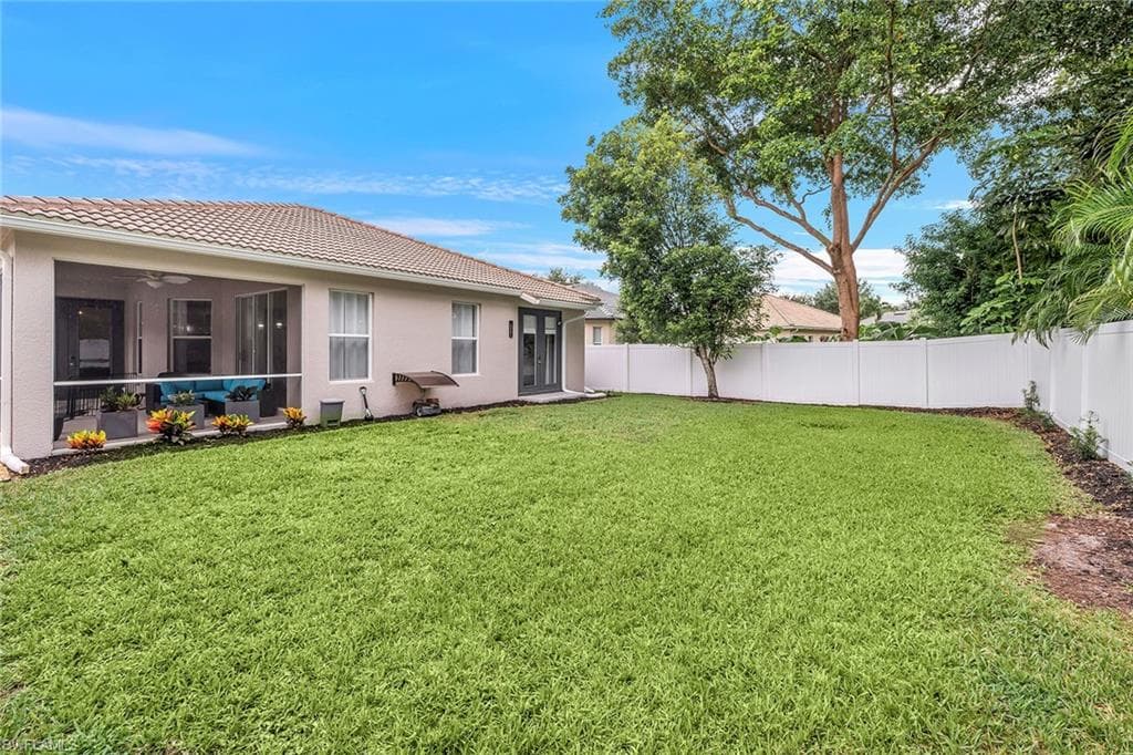 8260 Laurel Lakes Blvd, Naples, FL 34119-40