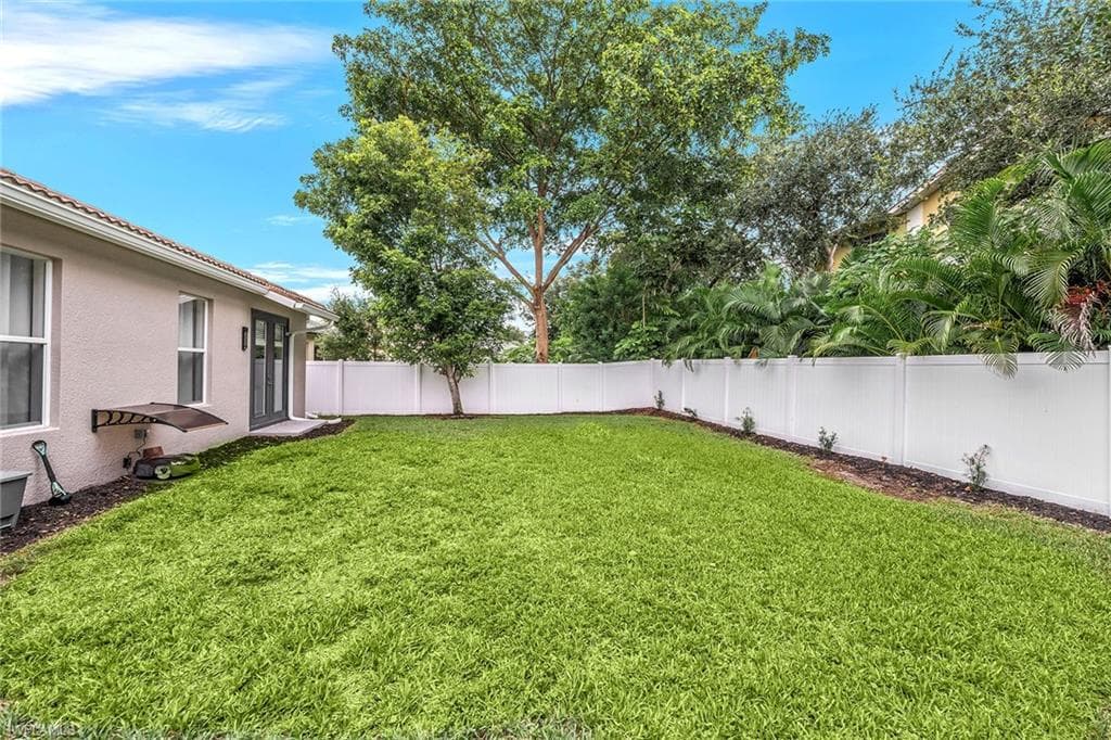 8260 Laurel Lakes Blvd, Naples, FL 34119-41