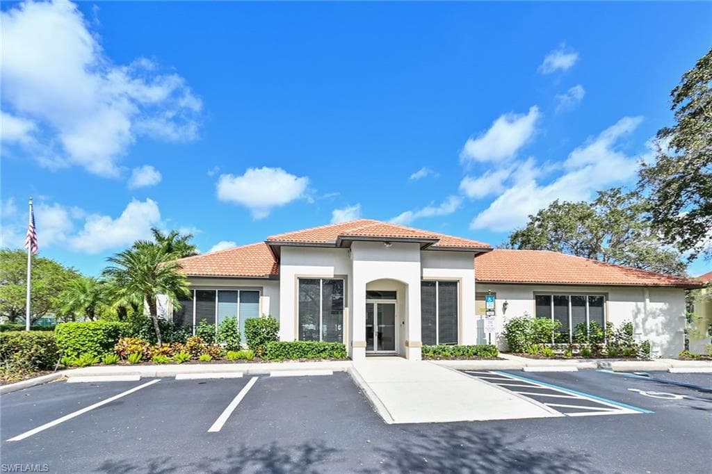 8260 Laurel Lakes Blvd, Naples, FL 34119-43