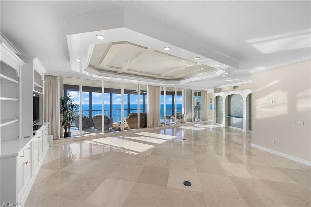 8665 Bay Colony Dr 1404, Naples, FL 34108-4