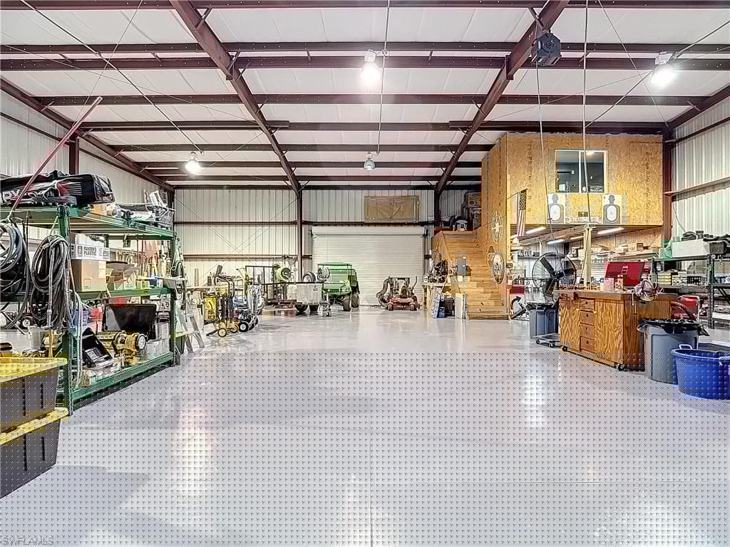 4411 Pine Ridge Rd, Naples, FL 34119-43