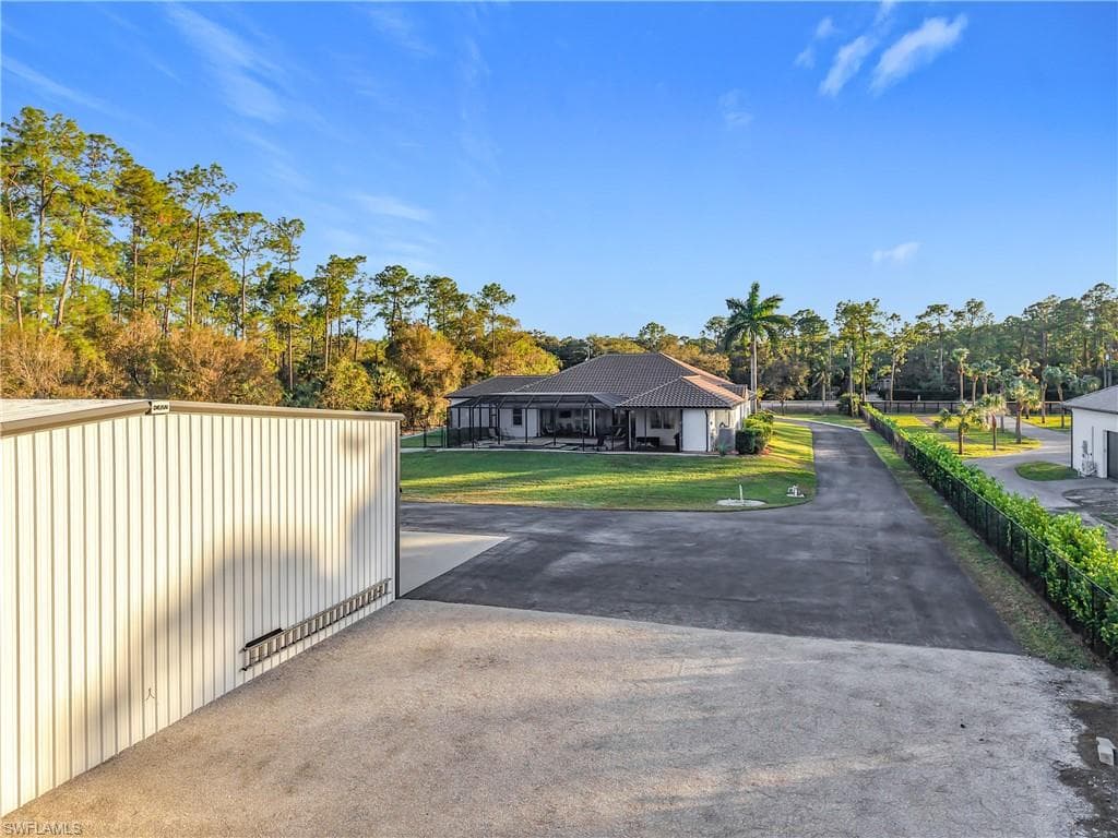 4411 Pine Ridge Rd, Naples, FL 34119-45