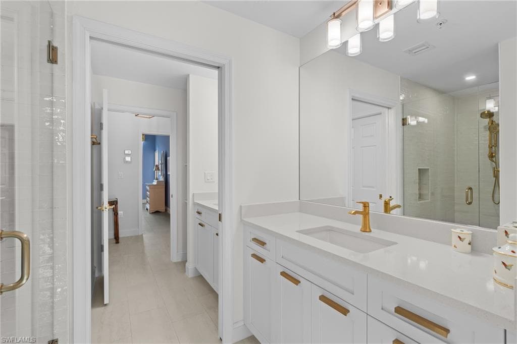 6849 Grenadier Blvd 104, Naples, FL 34108-11