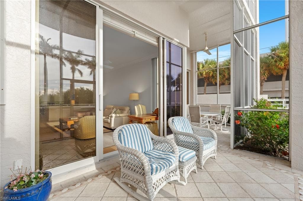 6849 Grenadier Blvd 104, Naples, FL 34108-15