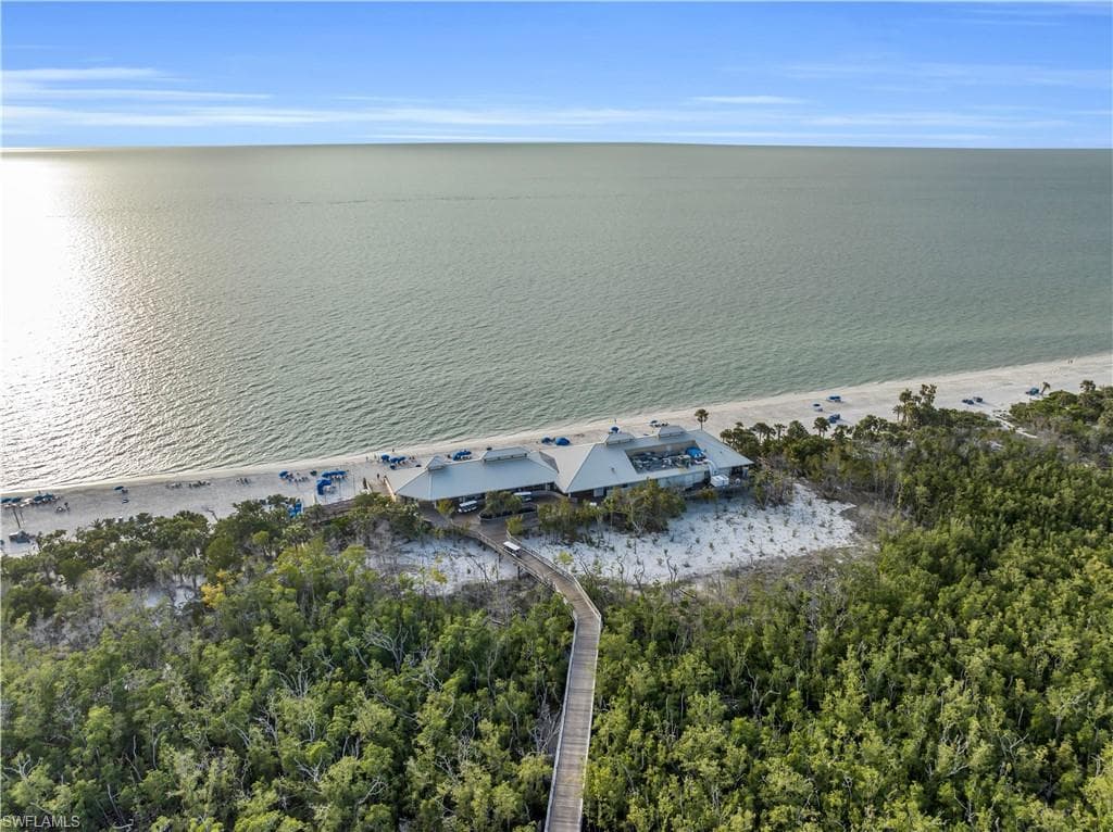 6849 Grenadier Blvd 104, Naples, FL 34108-21