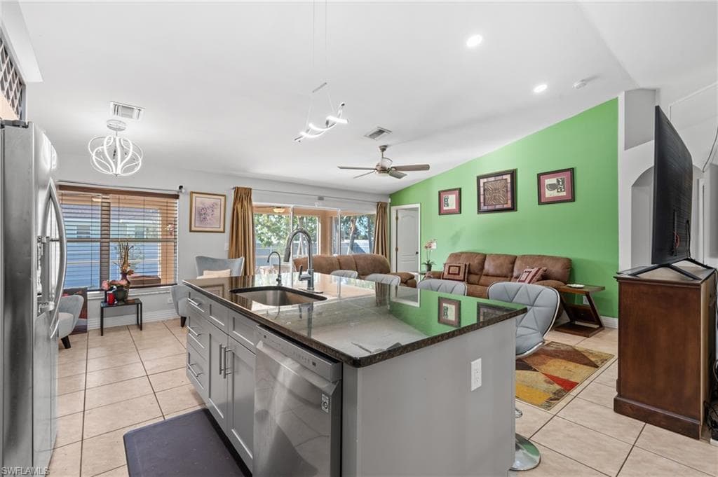1206 5th Ave, Cape Coral, FL 33909-13