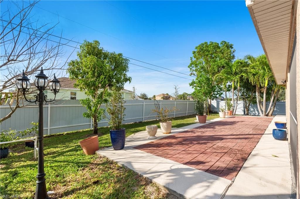 1206 5th Ave, Cape Coral, FL 33909-31