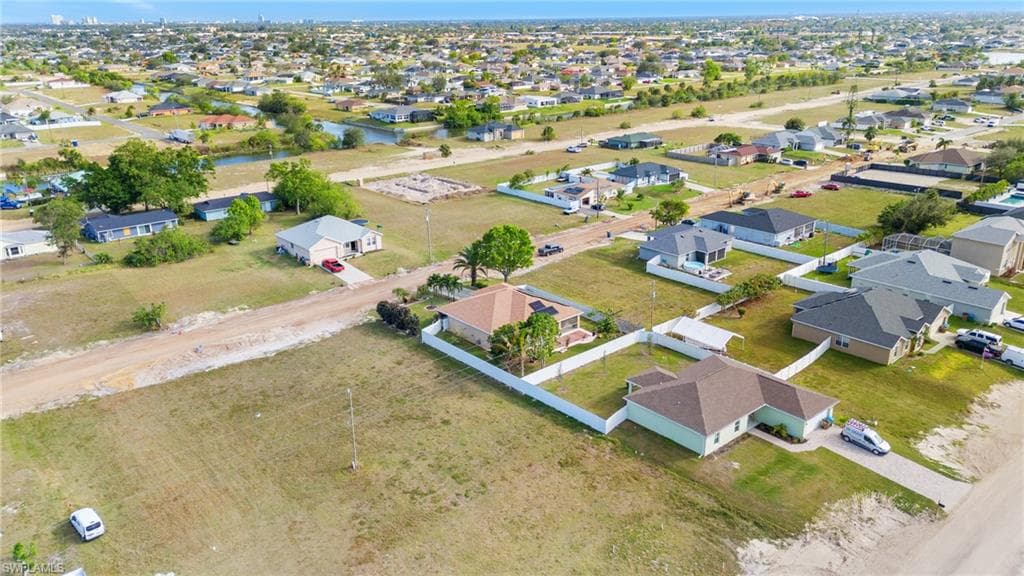 1206 5th Ave, Cape Coral, FL 33909-37