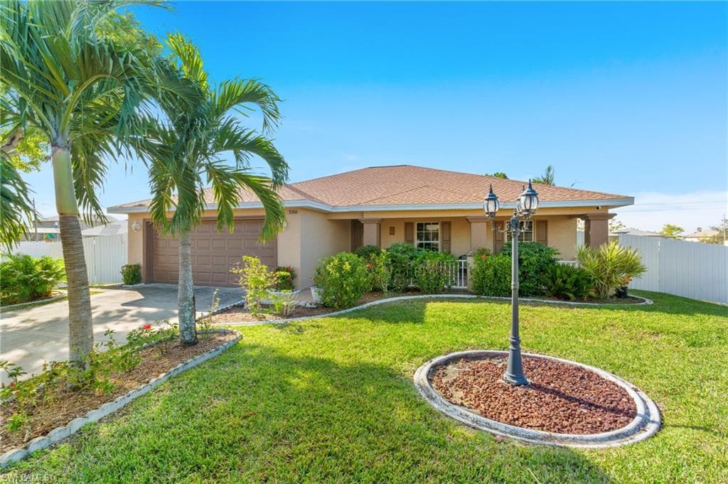 1206 5th Ave, Cape Coral, FL 33909-40