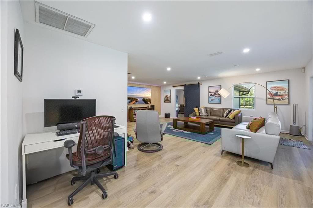 5311 Hickory Wood Dr, Naples, FL 34119-9