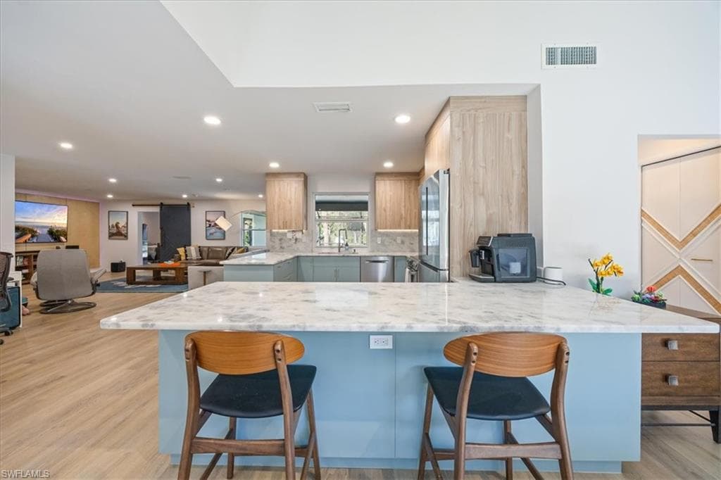 5311 Hickory Wood Dr, Naples, FL 34119-11