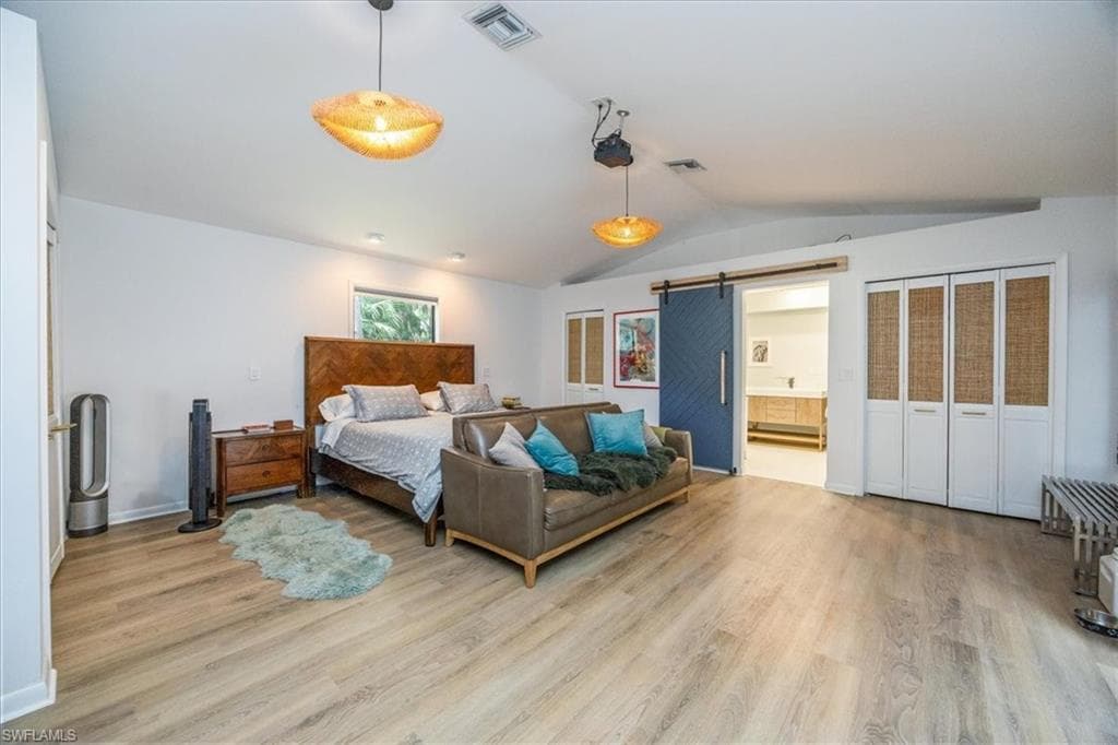 5311 Hickory Wood Dr, Naples, FL 34119-17