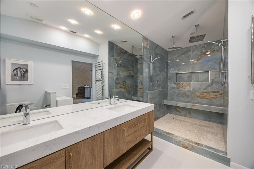 5311 Hickory Wood Dr, Naples, FL 34119-21