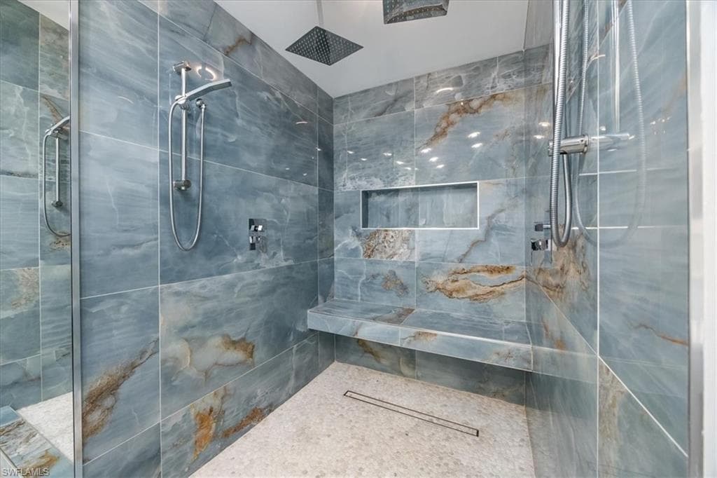 5311 Hickory Wood Dr, Naples, FL 34119-23