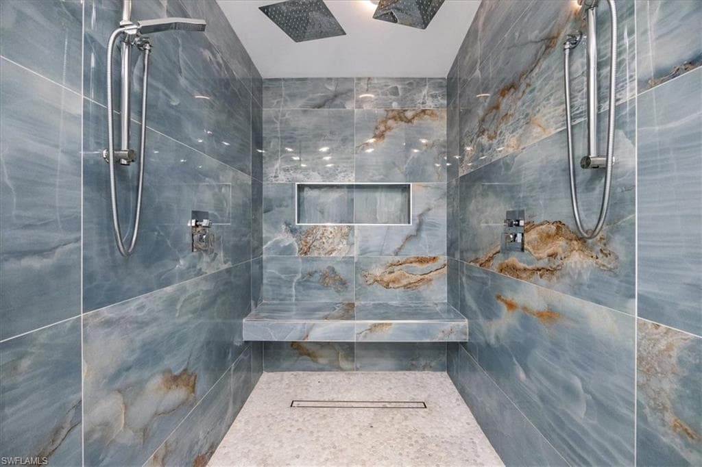 5311 Hickory Wood Dr, Naples, FL 34119-24