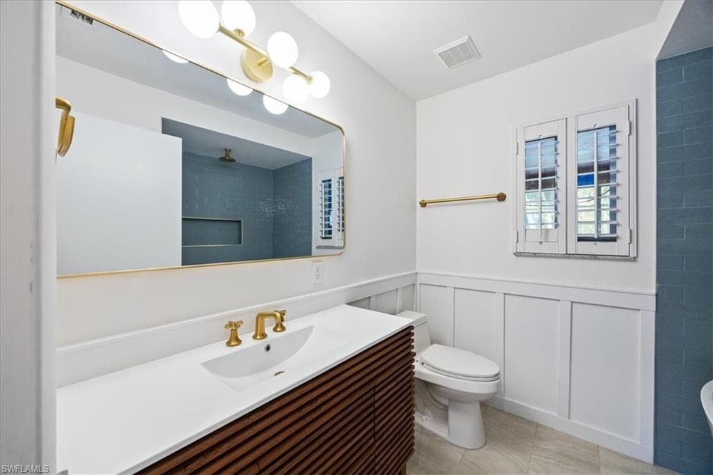 5311 Hickory Wood Dr, Naples, FL 34119-26