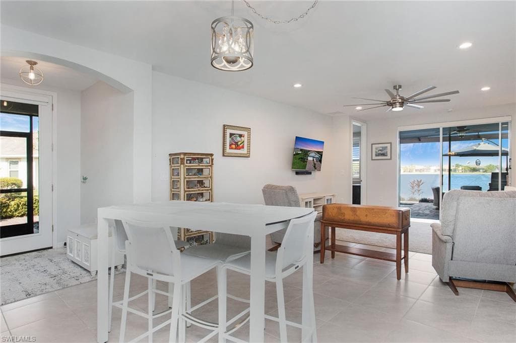 14830 Edgewater Cir, Naples, FL 34114-10