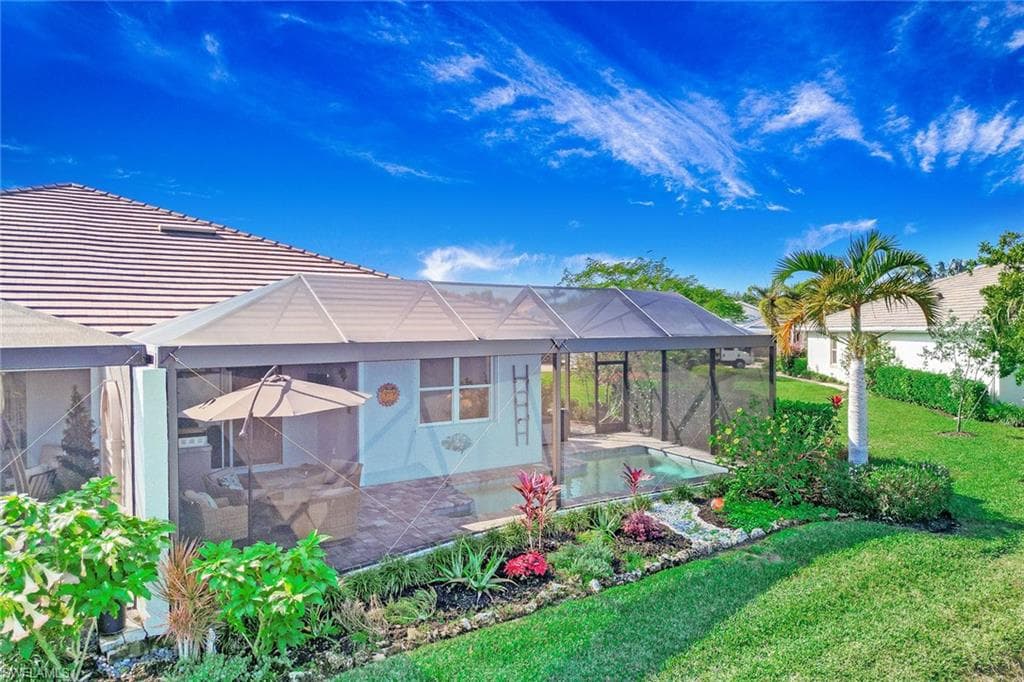 14830 Edgewater Cir, Naples, FL 34114-41